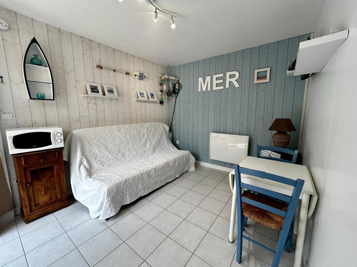 Les Cabanes Du Lac Vandre Екстер'єр фото